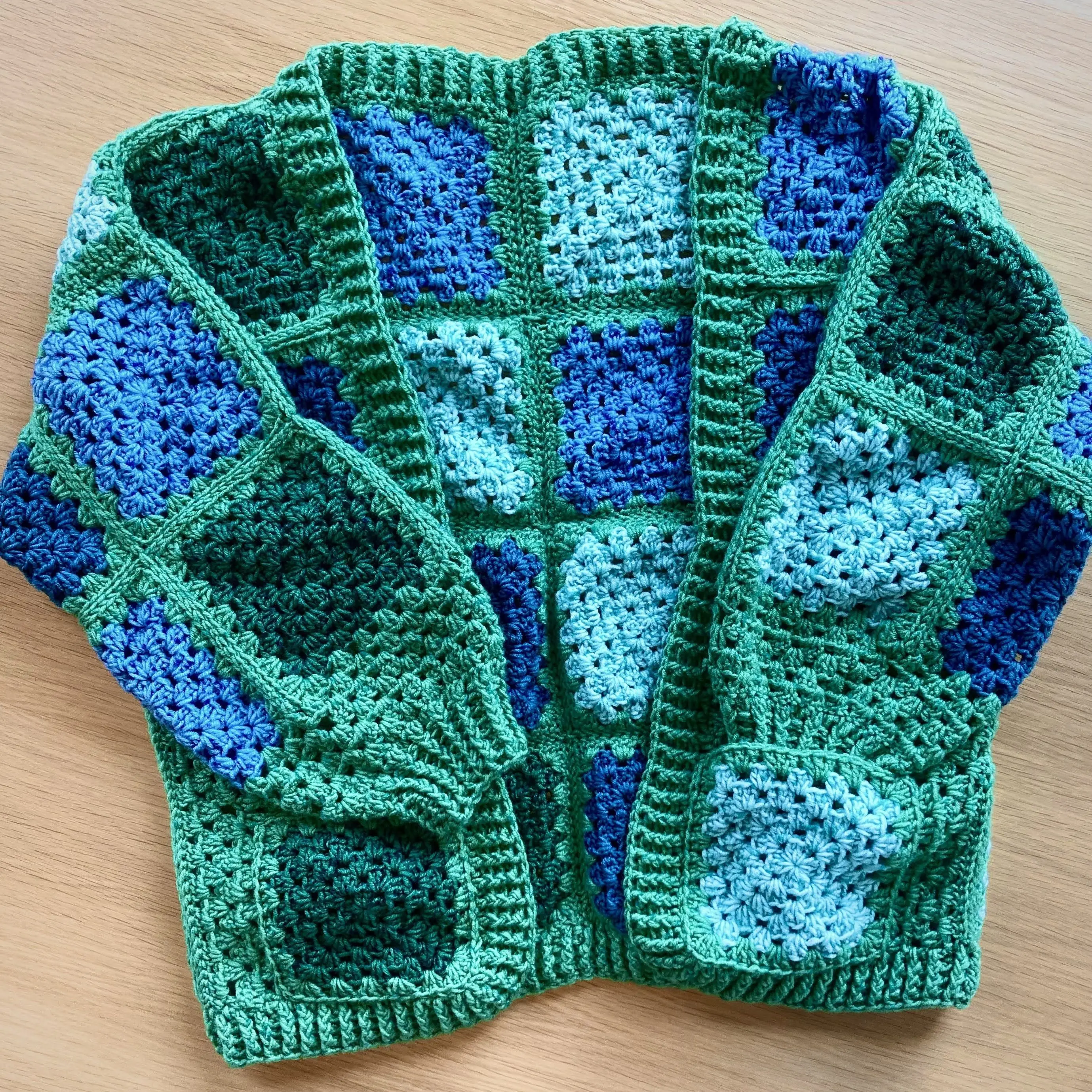 8120-very-granny-cardigan-1.webp