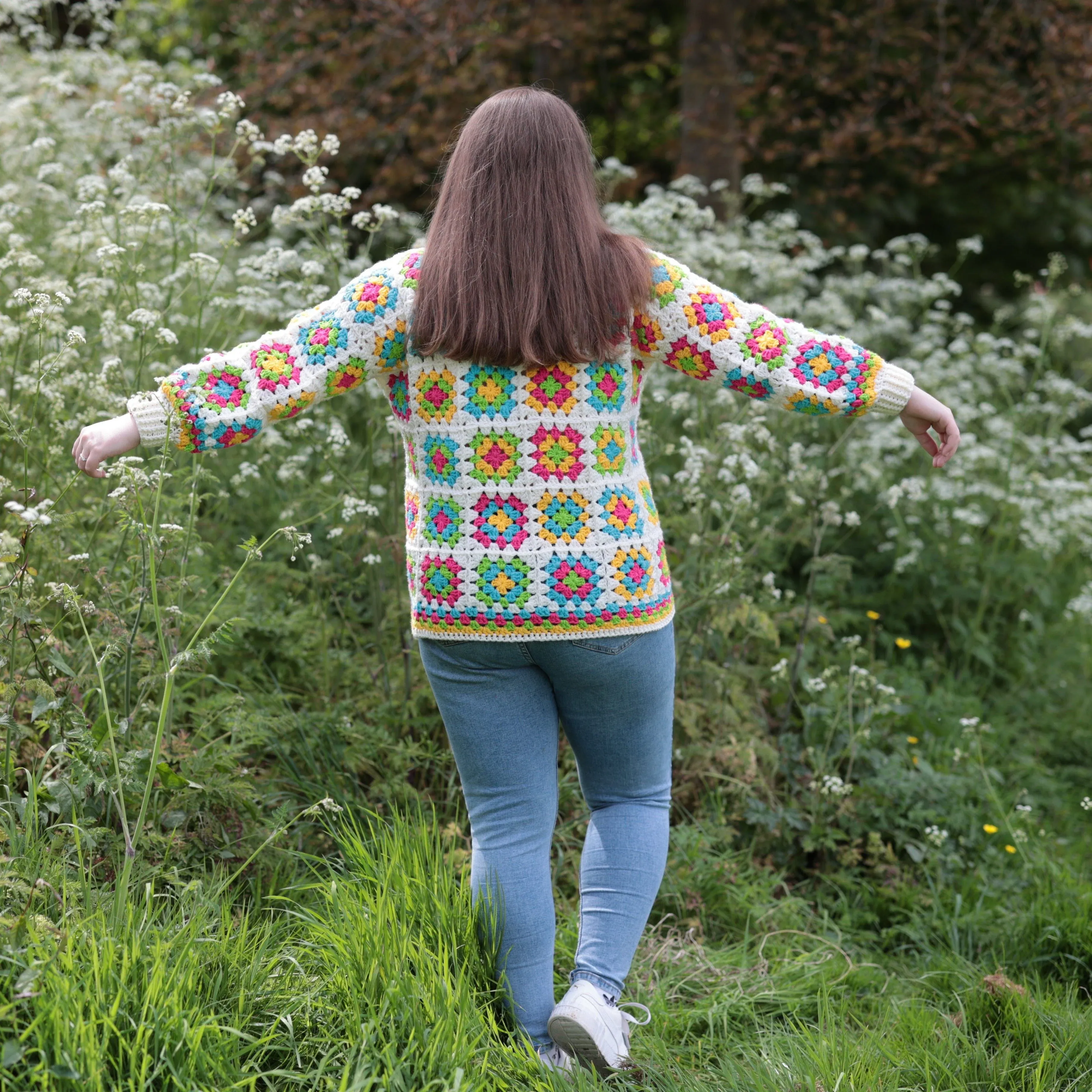 8125-flower-garden-sweater-1.webp