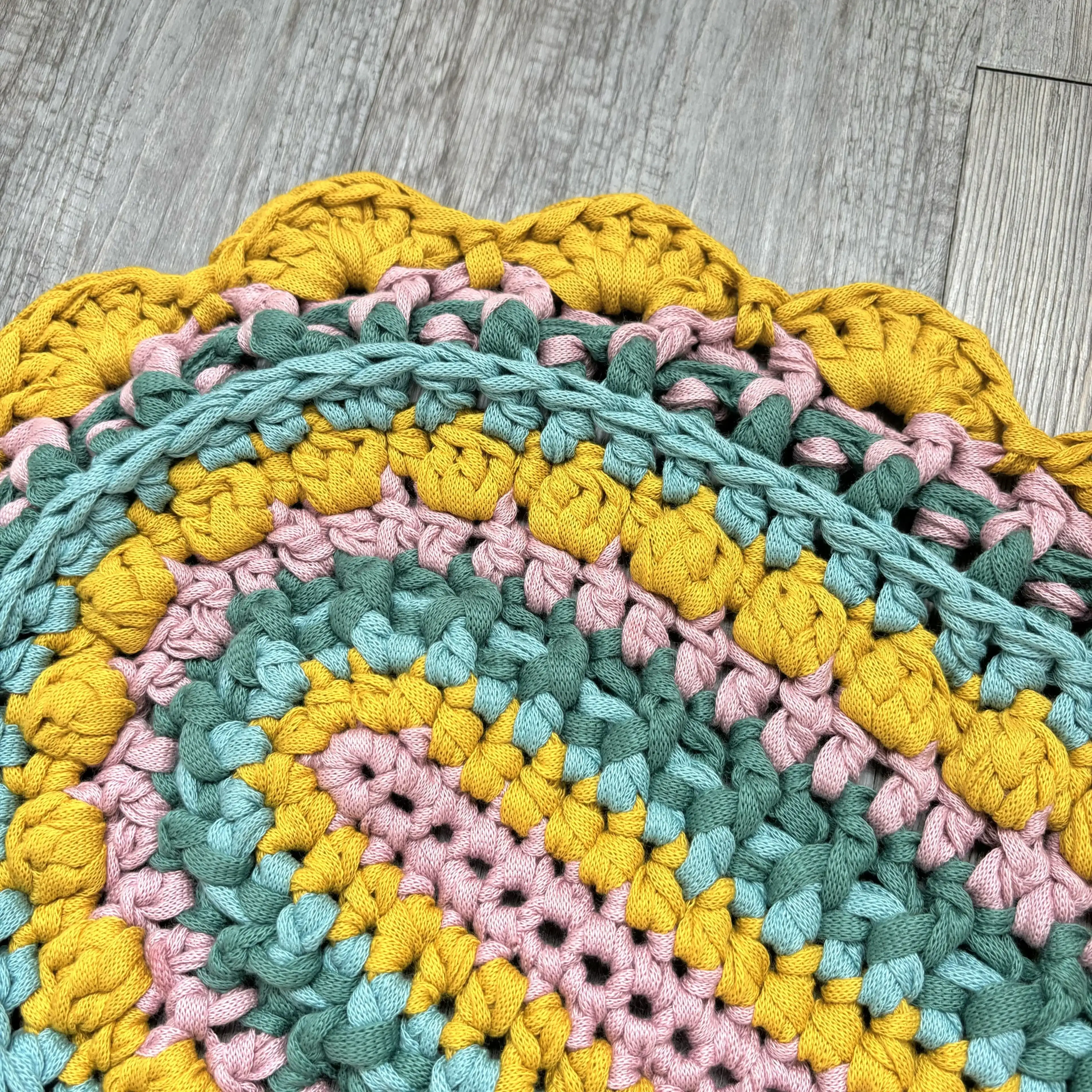 8227-bloom-bowl-mat-1.webp