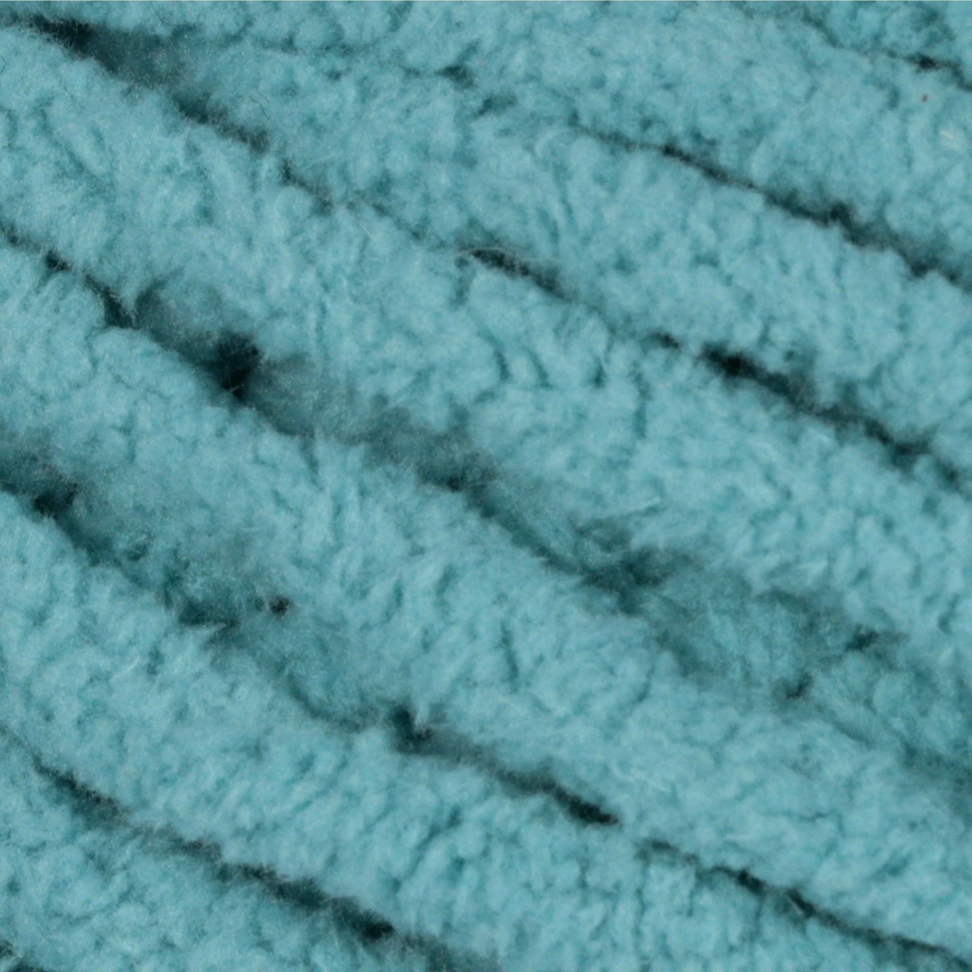 8232-bernat-blanket-yarn-1.webp