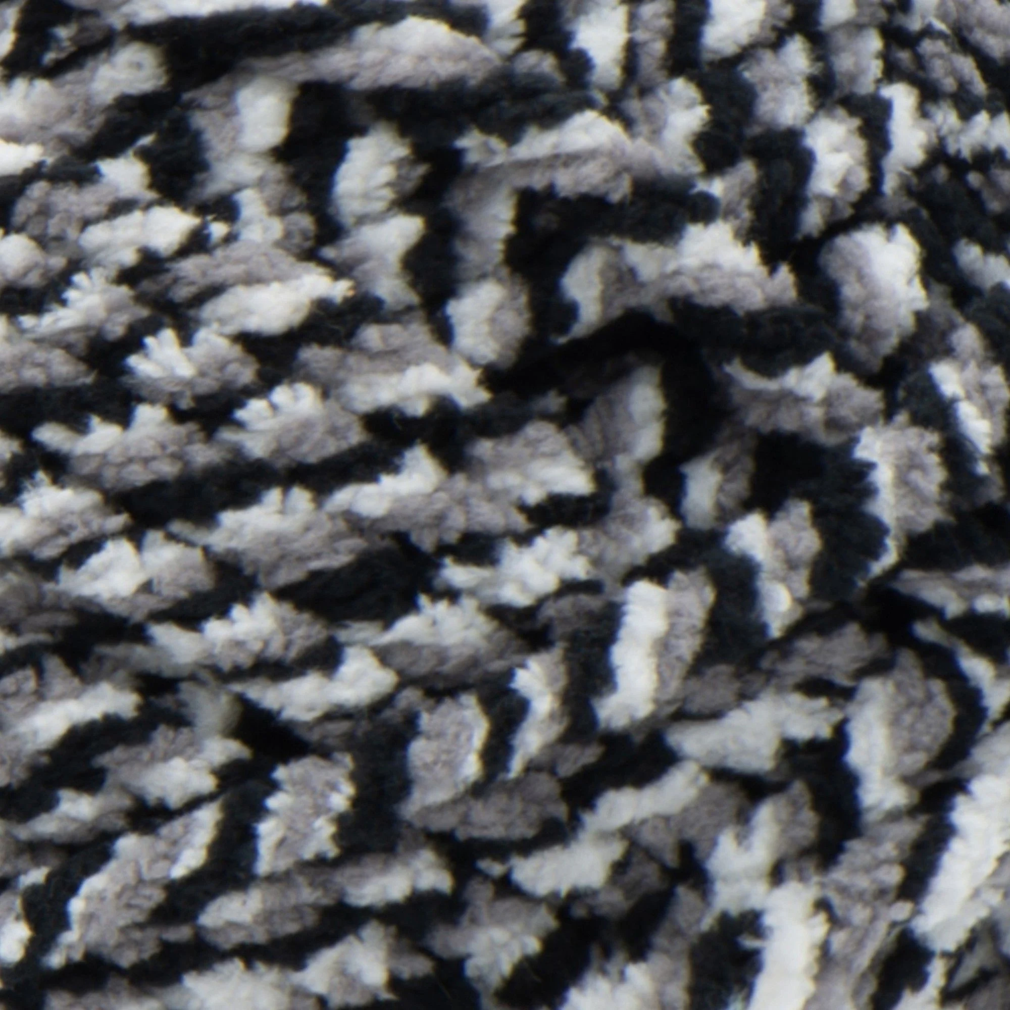 8232-bernat-blanket-yarn-1.webp