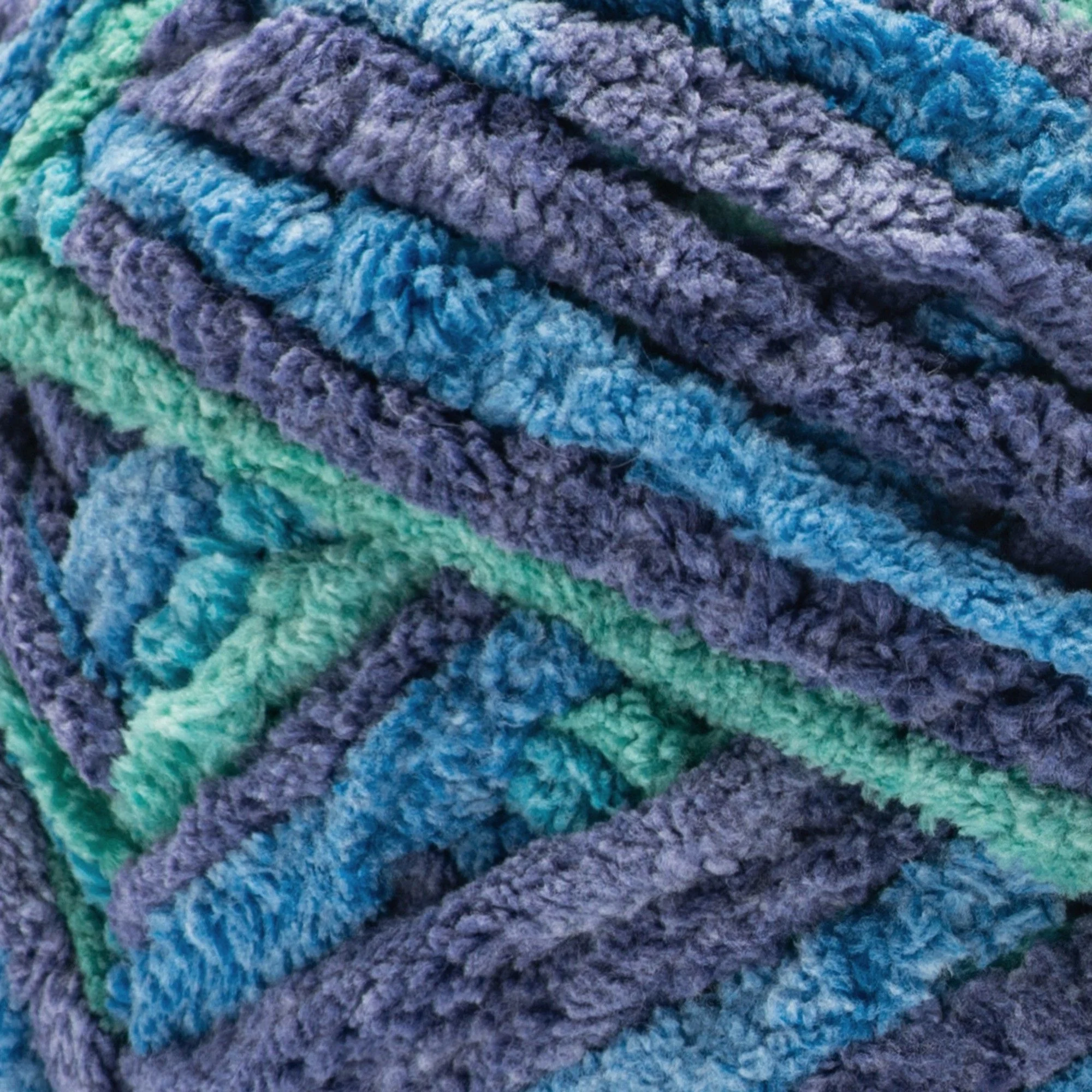 8232-bernat-blanket-yarn-1.webp