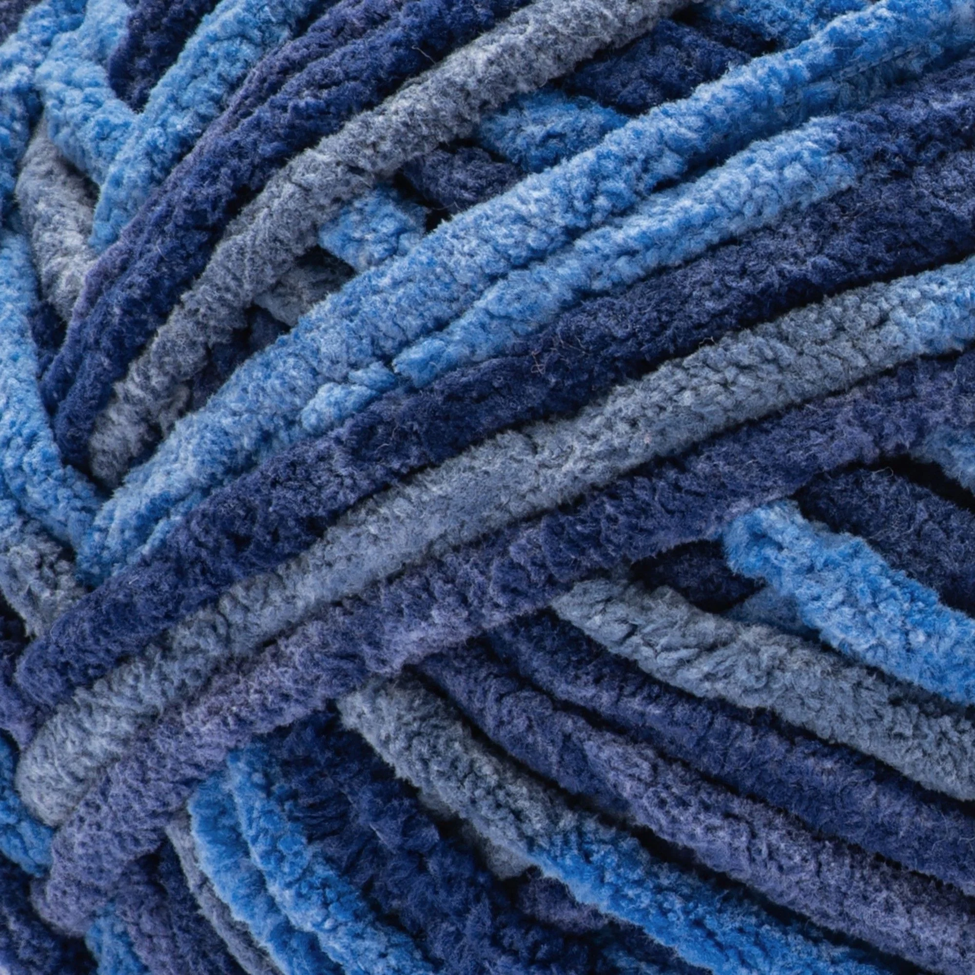8232-bernat-blanket-yarn-1.webp