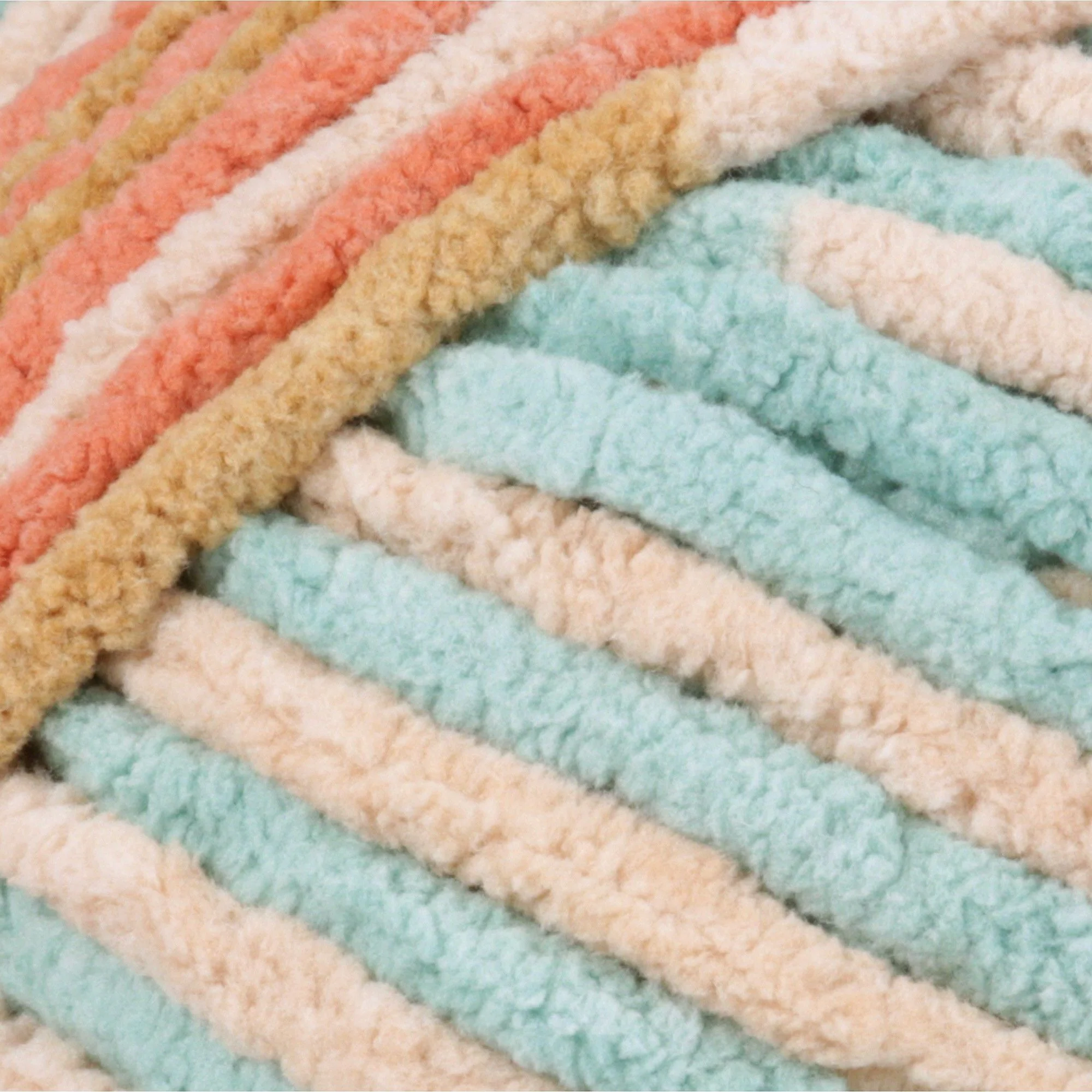8232-bernat-blanket-yarn-1.webp