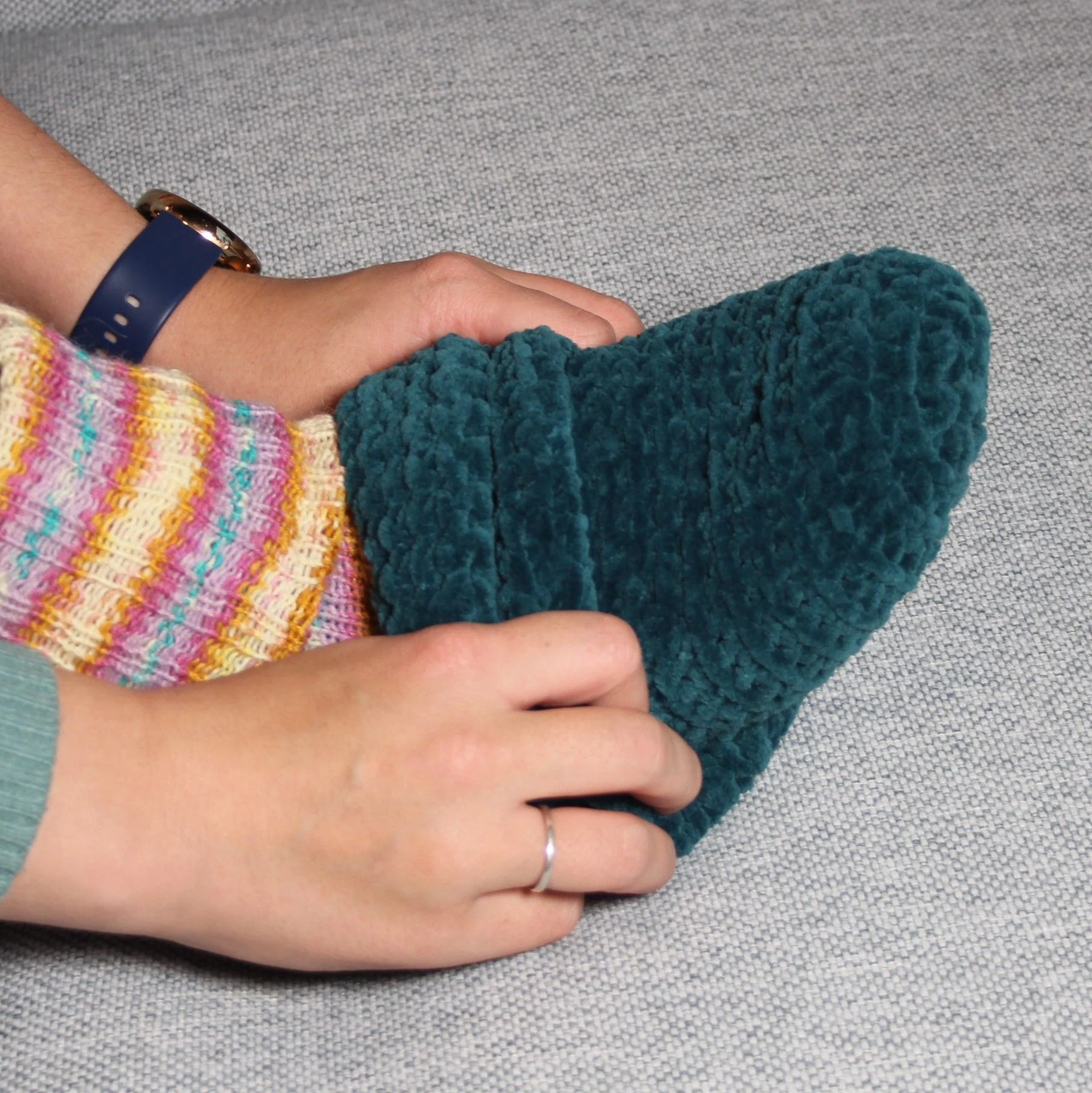 827-sofa-socks-crocheted-socks-1.webp