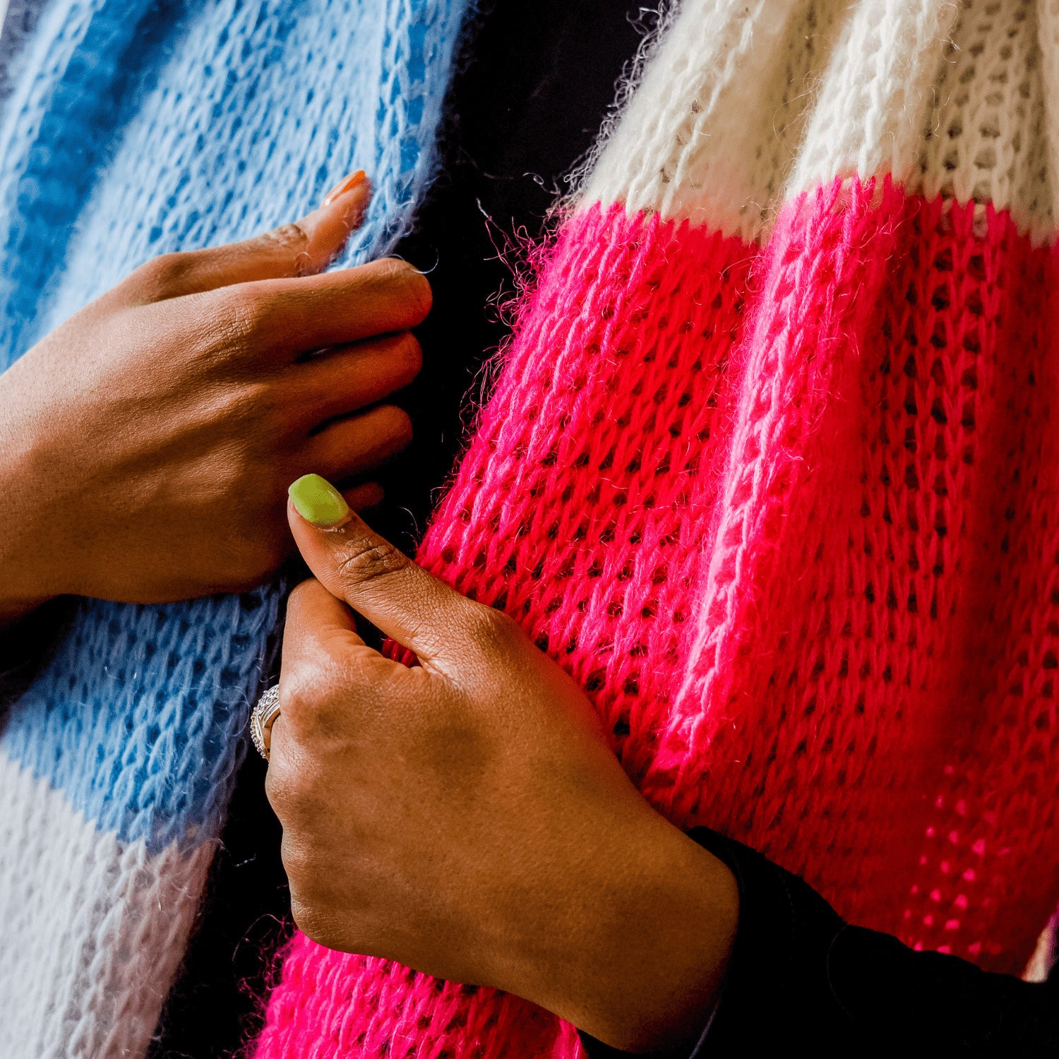 836-bestie-scarf-1.webp