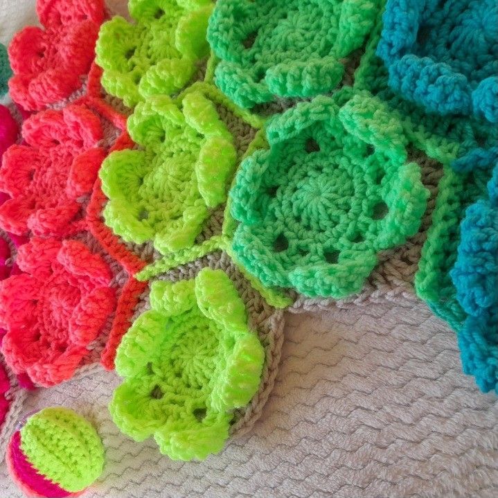 8480-cosy-and-bright-blanket-1.webp