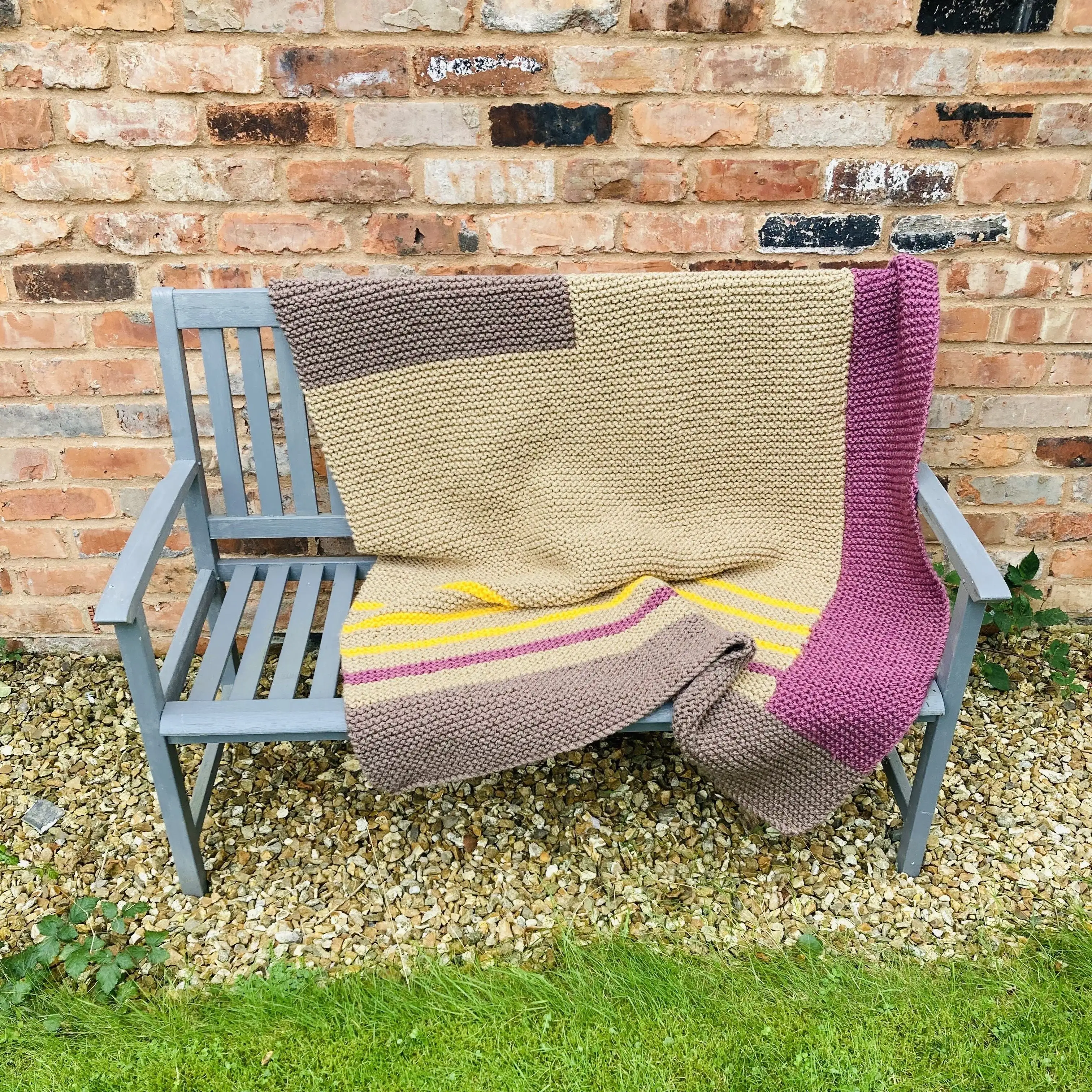 8494-acorn-blanket-1.webp