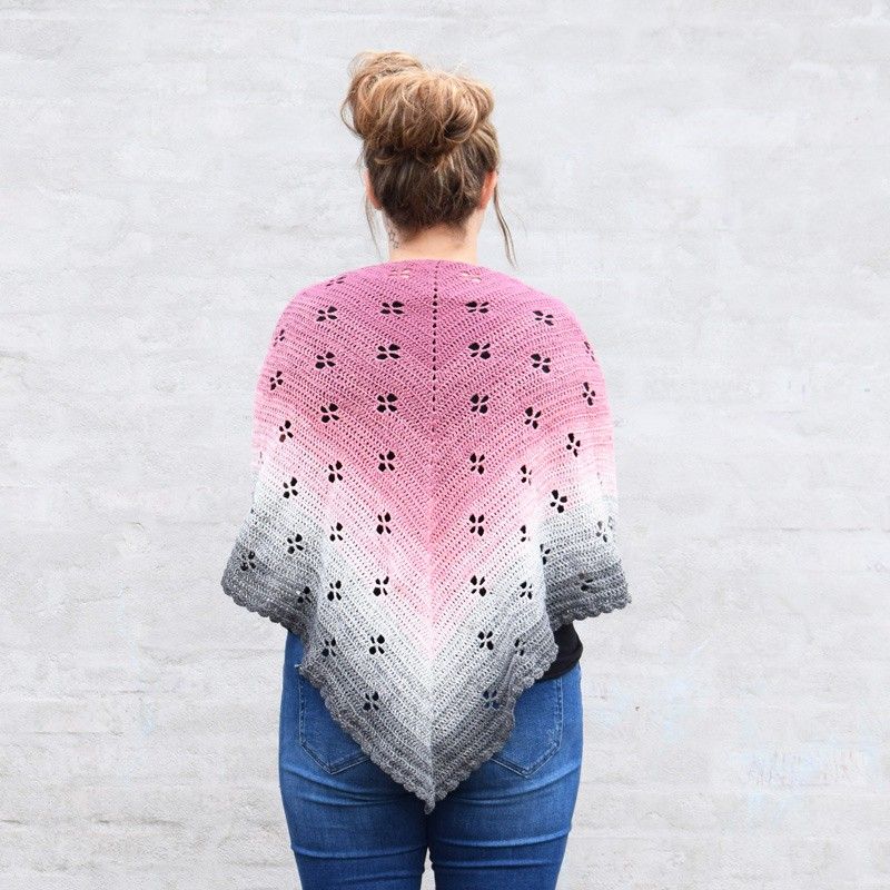 881-flying-flowers-shawl-1.webp