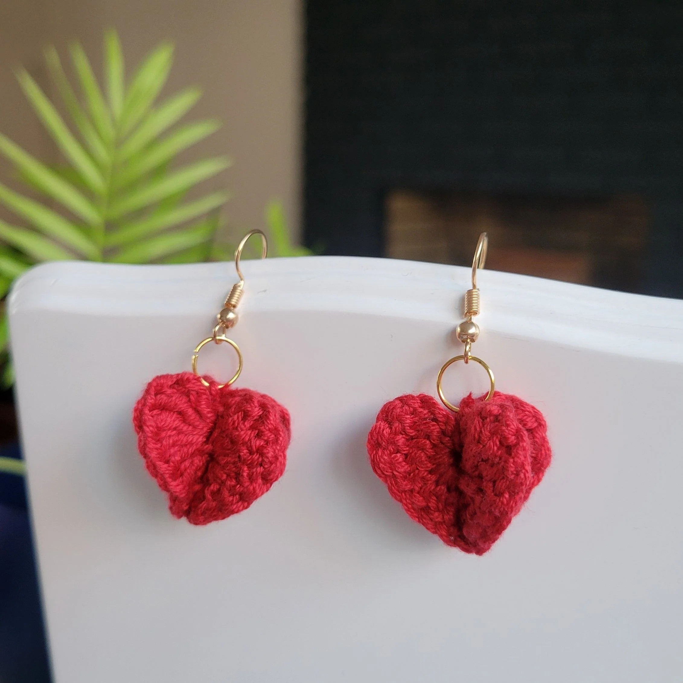 905-heartwins-earrings-1.webp