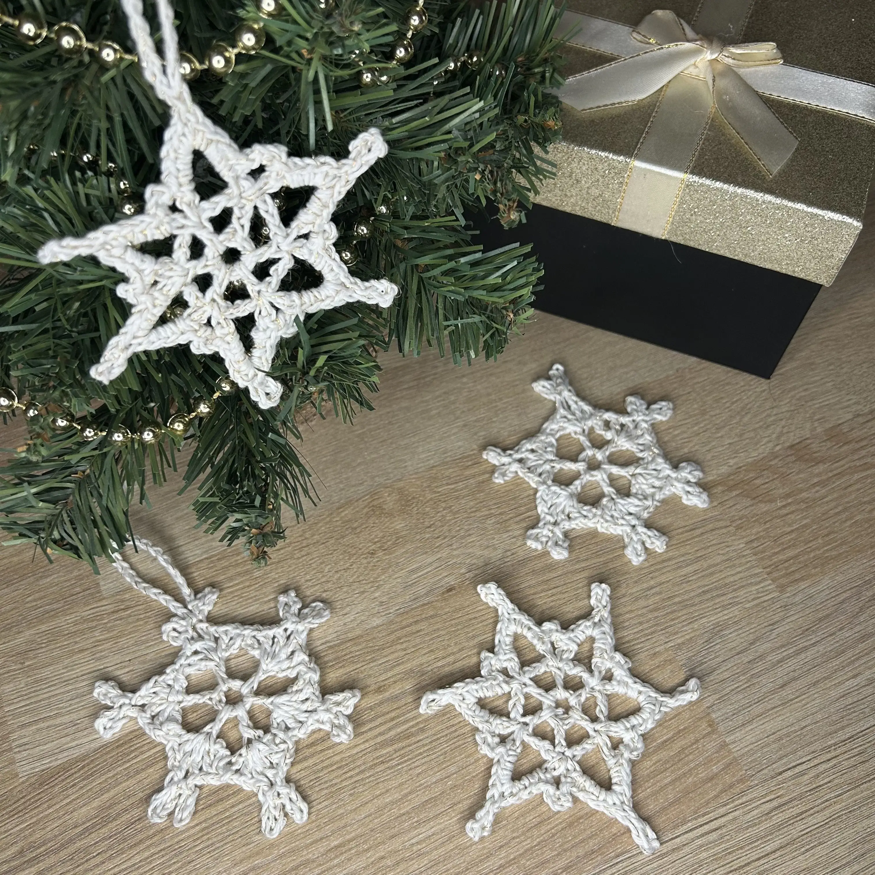 9128-snowflake-ornament-1.webp