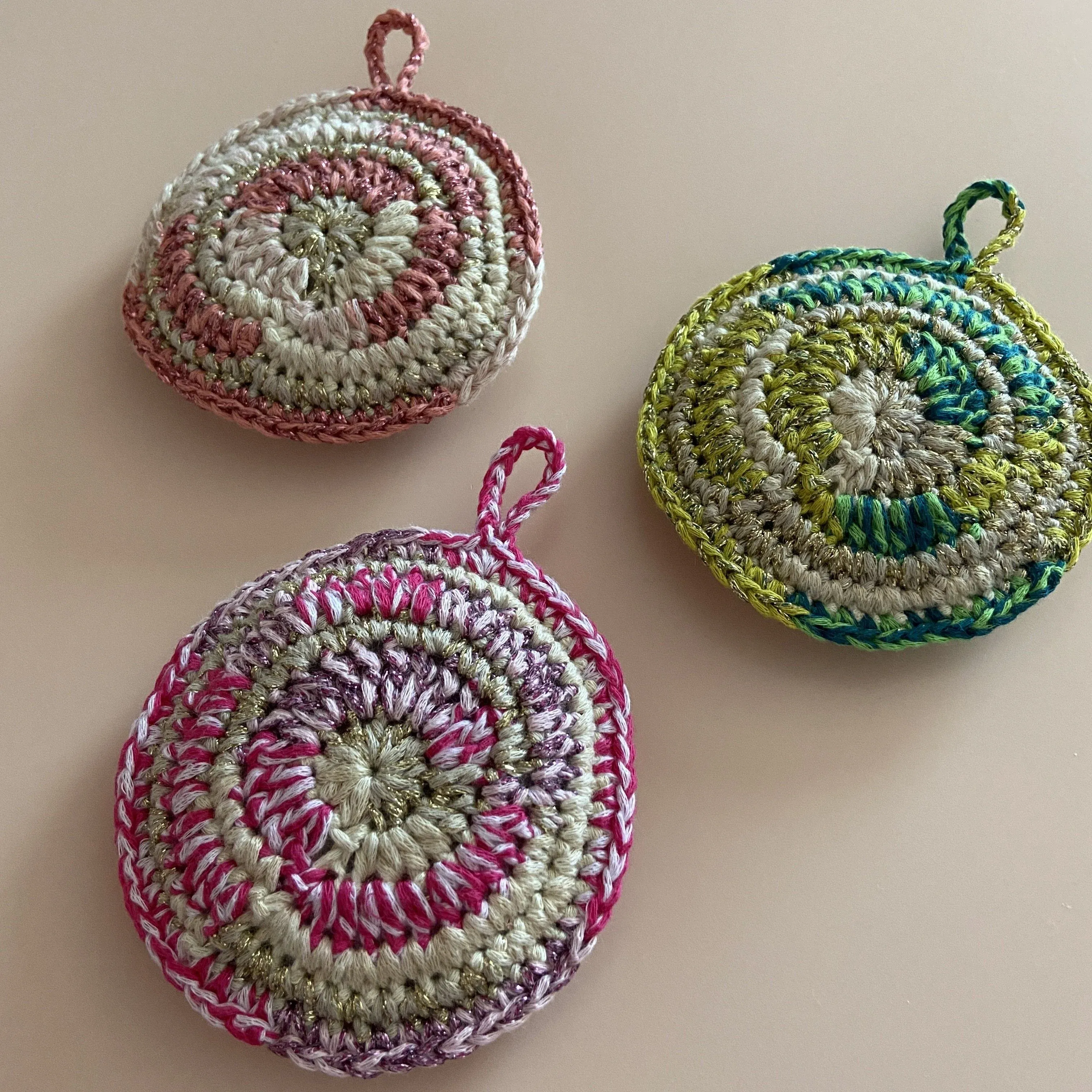 9131-swirl-ornament-1.webp