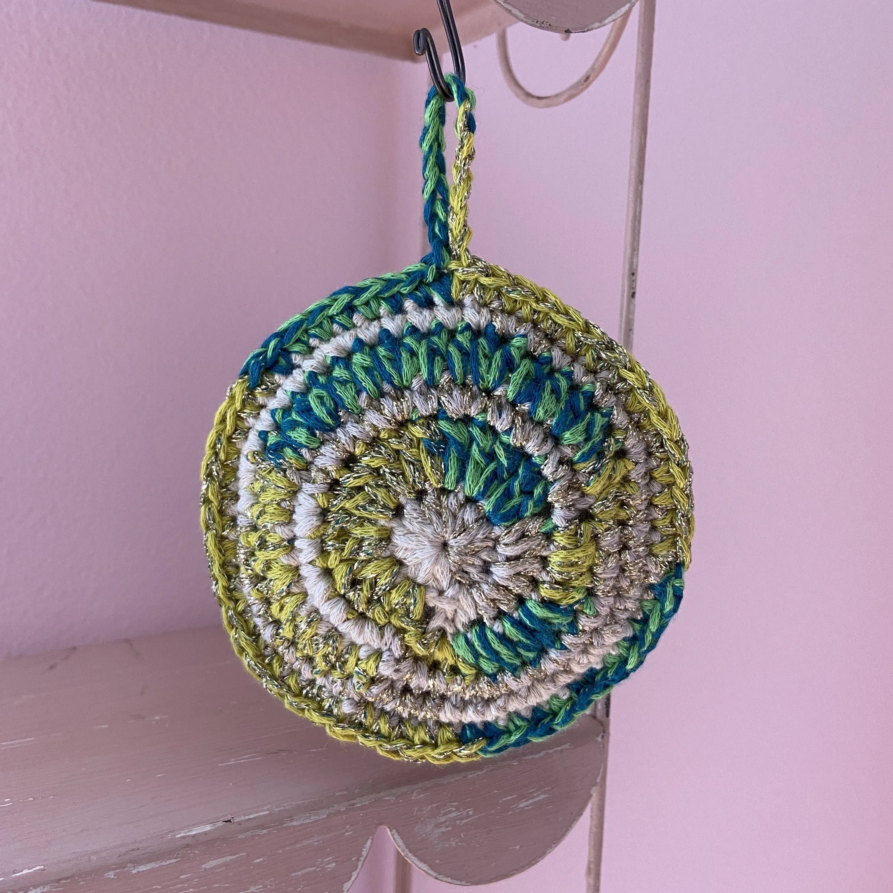 9131-swirl-ornament-1.webp