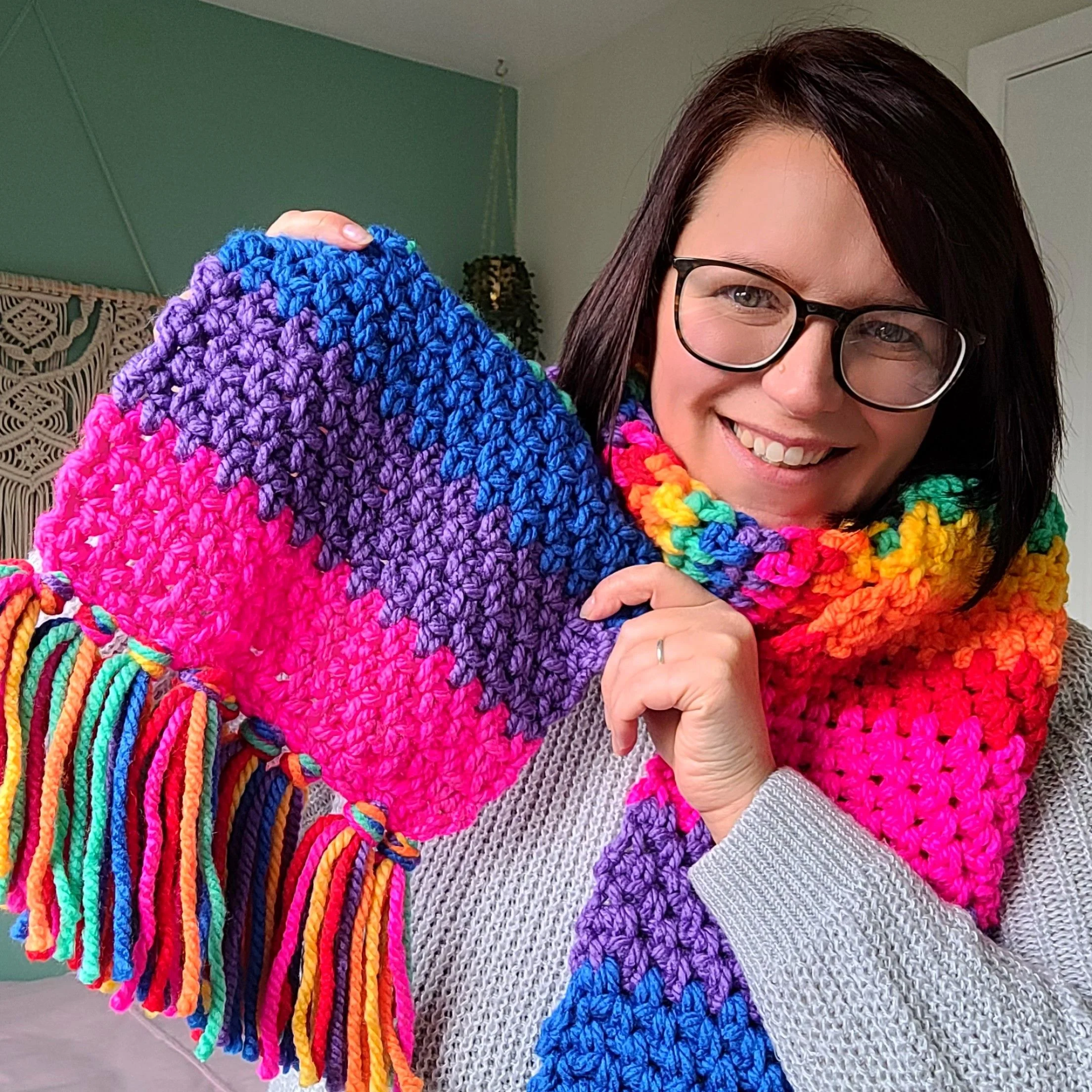 943-chunky-rainbow-scarf-1.webp