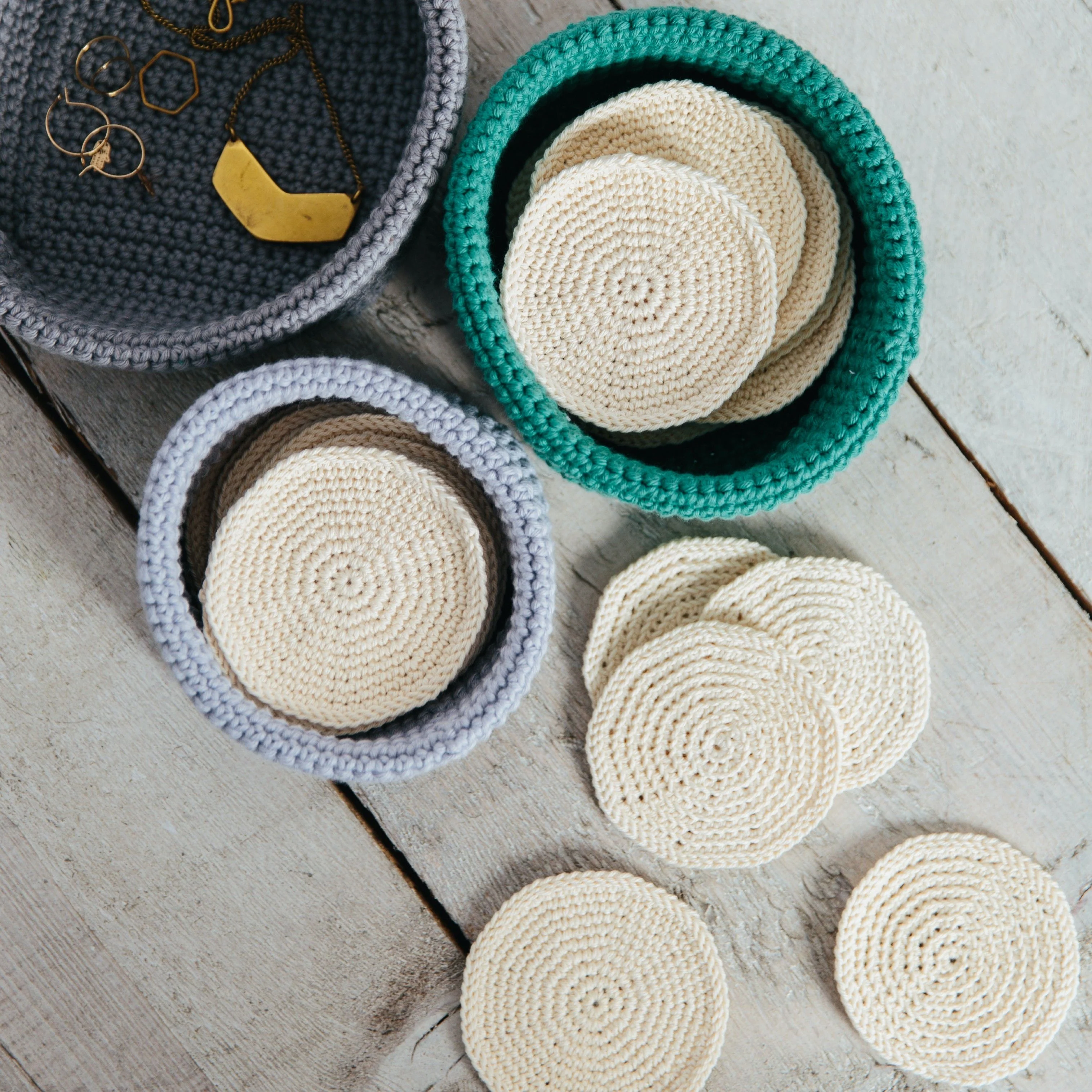 961-make-up-pads-and-pots-1.webp