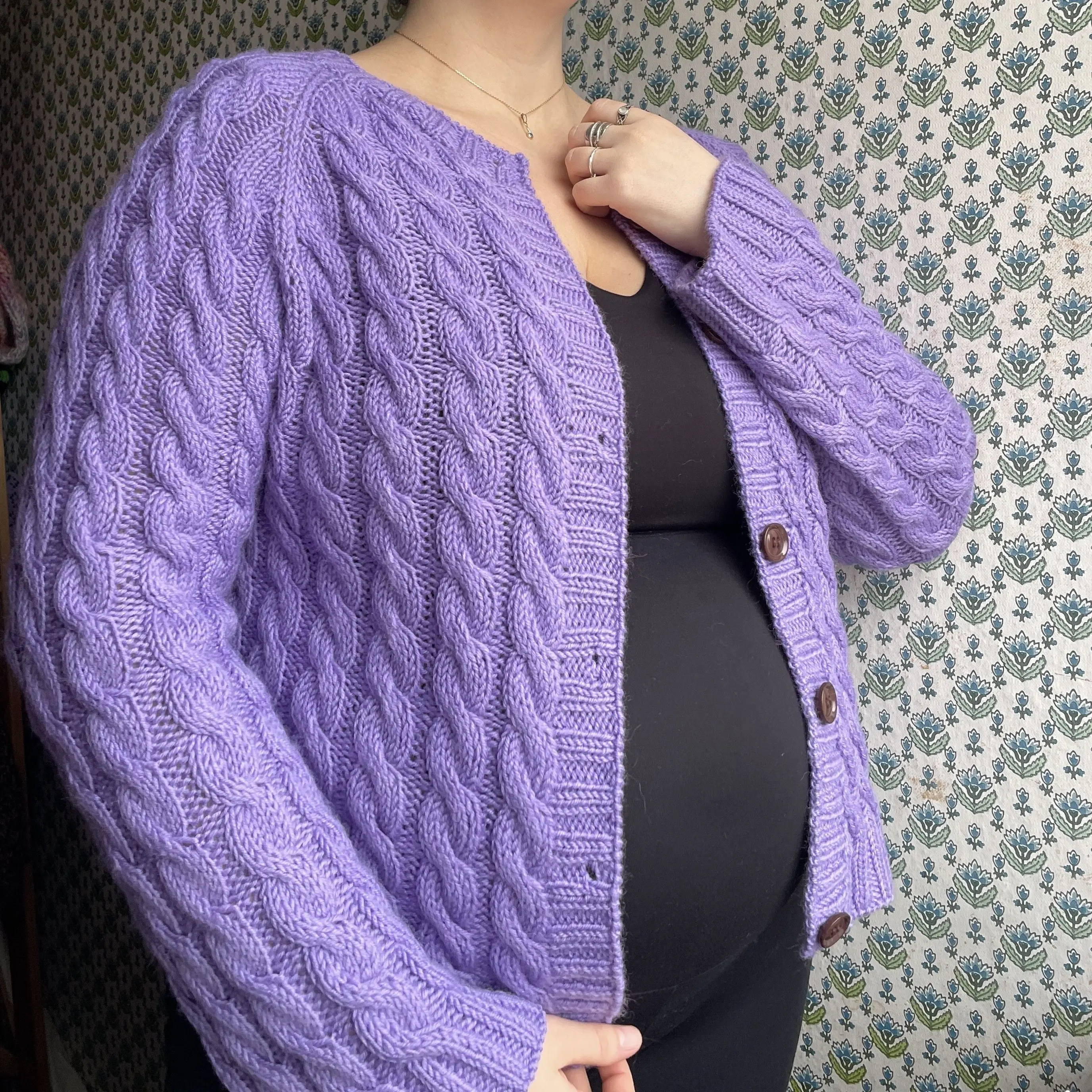 9685-easy-cable-cardigan-1.webp